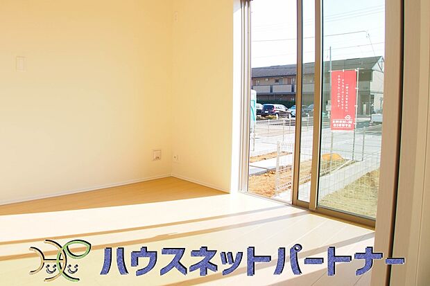 風通しの良いお部屋は心も体も元気にしてくれます。冬はぽかぽかと陽射しで暖か。
