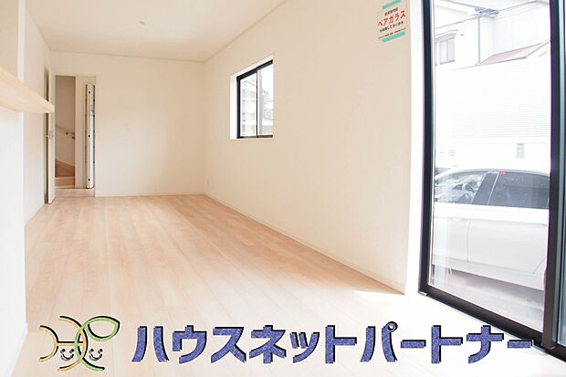 うららかな陽射しがどのお部屋にも降り注ぎますように、快適さを追求した間取設計。得難い立地環境での生活を恵みの豊かな永住の地へと変えてくれます。