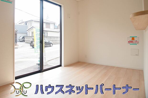 料理を作りながら家族との会話も弾む対面キッチンです。