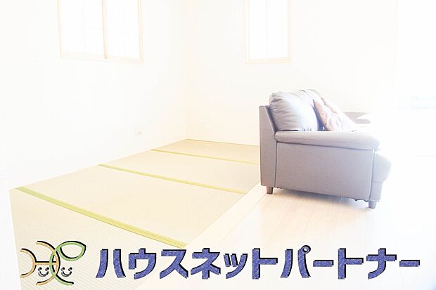 意外と場所をとるアイロンがけや、洗濯物をたたむときにも広々と使うことができ、ちょっと一休みしたい時、すぐに横になれることも魅力ですよね。また、来客時に客間や宿泊部屋として活用できます。