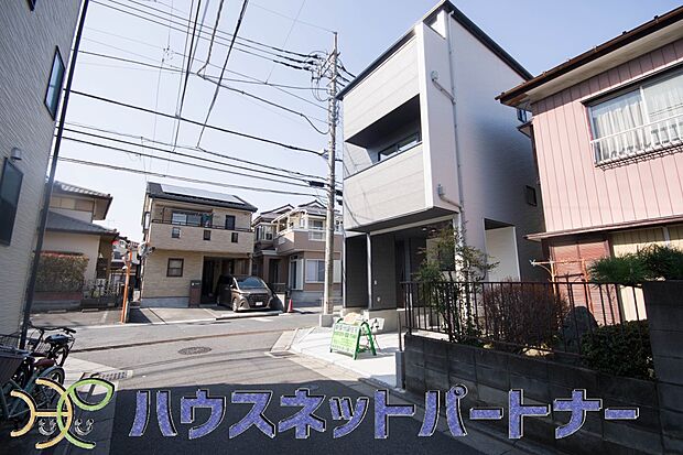 豊かで快適な暮らしを。ここから始まる「日常」はご家族にとってかけがえのない時間となります。少しでも豊かに、快適に。そんな想いから本邸宅は生まれました。