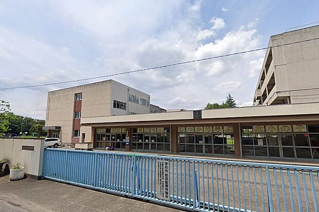 周辺環境-小学校(700m)平方北小学校