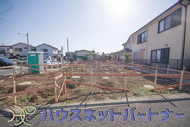 陽当りが良いと、洗濯物が乾きやすいですし、湿気やカビの心配も減るので快適です。寒い冬の日でも、日差しが届くと家の中が暖かくなりますね。