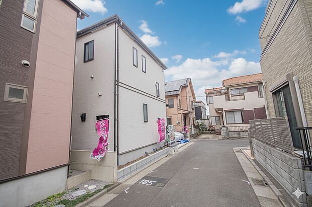 陽当りや通風性など各所に施された工夫で住みやすさを実現。部屋の大きさや周辺環境・街並など、資料には掲載していない情報が現地にはたくさんございます。是非ご確認下さい。