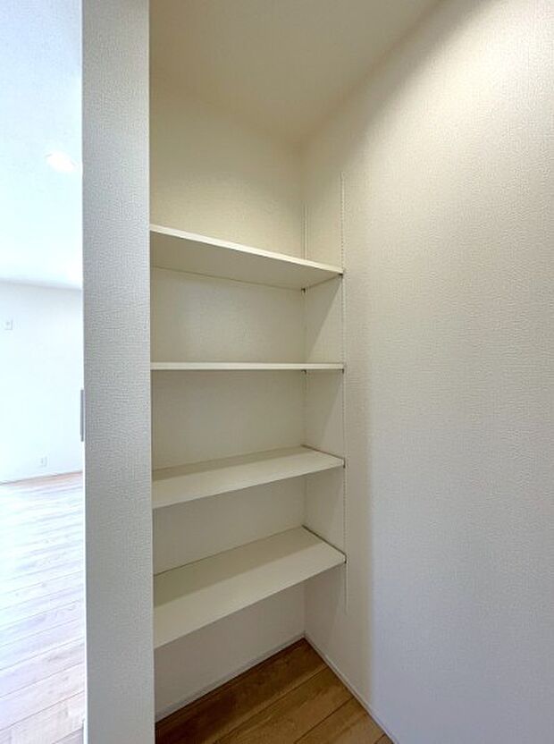 収納の多さにはびっくり。収納ってあればあるほど嬉しいですよね。