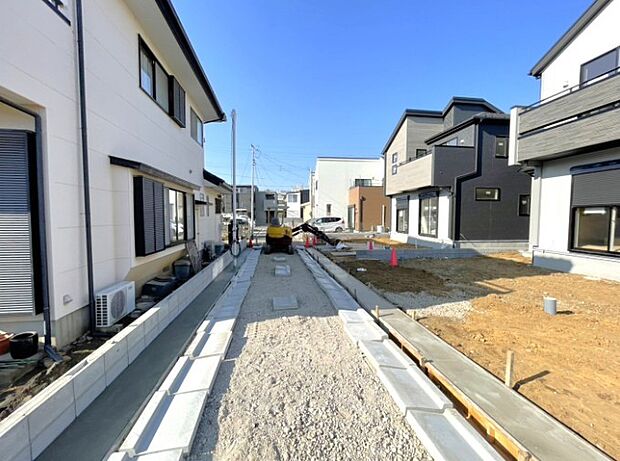 陽当りが良いと、洗濯物が乾きやすいですし、湿気やカビの心配も減るので快適です。寒い冬の日でも、日差しが届くと家の中が暖かくなりますね。