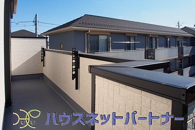 バルコニースペースがあれば、ちょっとした家庭菜園やガーデニングも可能。洗濯物を干すのにも便利です。パーティースペースや本格的なガーデニングとしても活用できます。