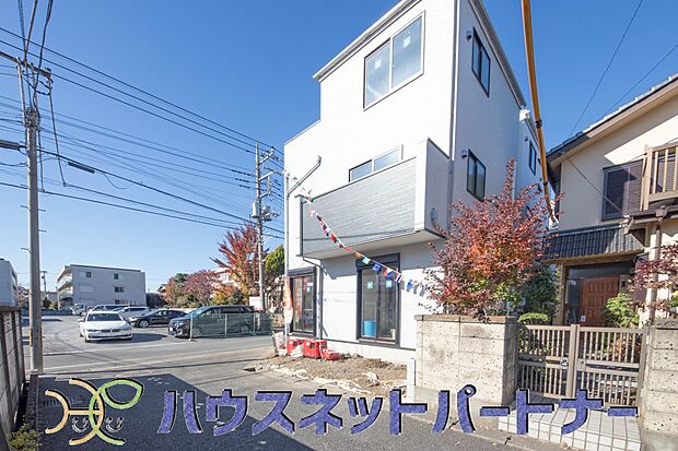 戸建ての購入を検討することになったきっかけに「駐車場を持てること」を挙げる方が多くいらっしゃいます。駐車場代金を支払続ける必要がないことは、駐車場付き戸建を持つ最大のメリットです。