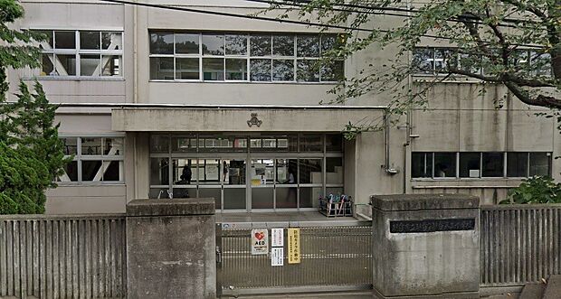 周辺環境-小学校(1900m)朝霞第三小学校