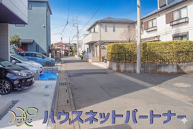 居住者の帰り、訪れる方を優しく迎える・安らぎに満ちた生活空間を予感させる。健やかな暮らしを楽しめそう。