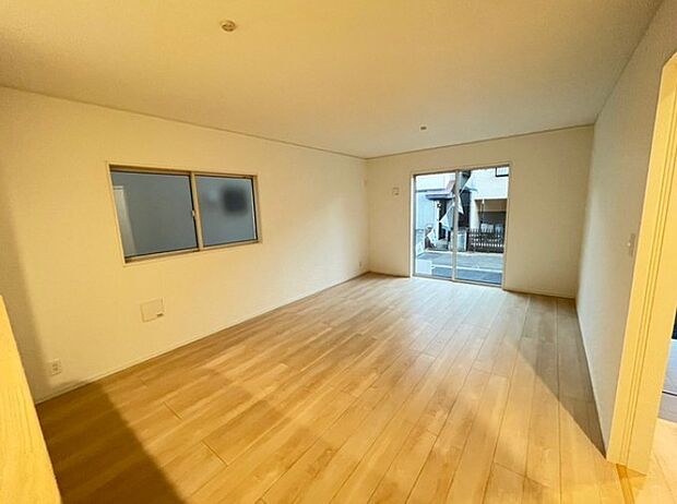 うららかな陽射しがどのお部屋にも降り注ぎますように、快適さを追求した間取設計。得難い立地環境での生活を恵みの豊かな永住の地へと変えてくれます。