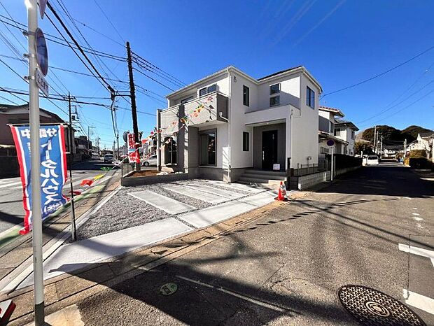 家づくりへの想いが設計に表れています。住み心地のために工夫された造り辺環境には便利な設備が点在し、毎日の暮らしを快適にしてくれる邸宅です。