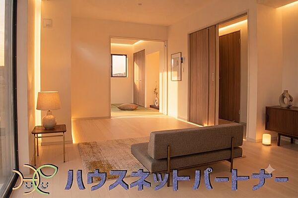 （家具や照明はイメージ画像）通風・採光に優れ、心地よい光と風が溢れています。 贅沢で豊かな居住性と、プライドを満たすクオリティが見事に調和した住空間。新築ならではの快適なひとときをご体感頂ける筈です。
