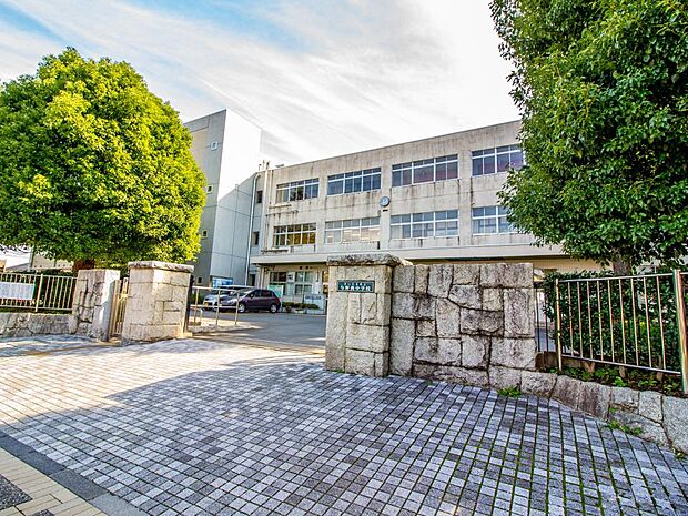 周辺環境-中学校(850m)与野西中学校