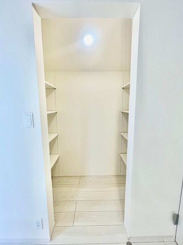 収納の多さにはびっくり。収納ってあればあるほど嬉しいですよね。