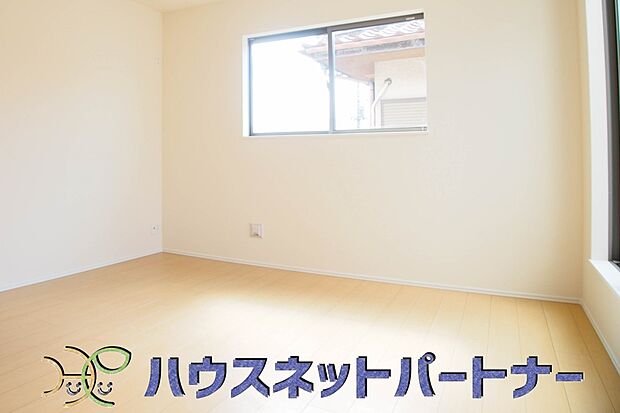 うららかな陽射しがどのお部屋にも降り注ぎますように、快適さを追求した間取設計。得難い立地環境での生活を恵みの豊かな永住の地へと変えてくれます。