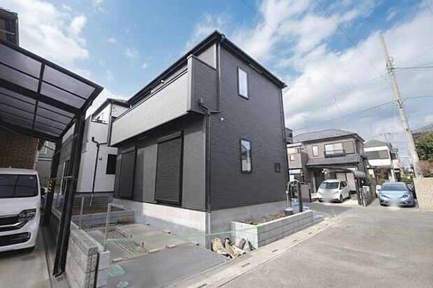 豊かで快適な暮らしを。ここから始まる「日常」はご家族にとってかけがえのない時間となります。少しでも豊かに、快適に。そんな想いから本邸宅は生まれました。