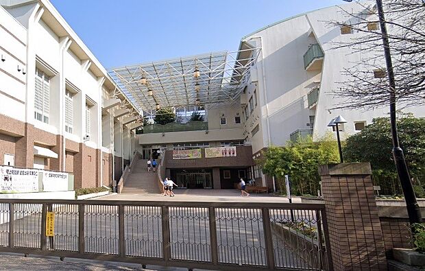 周辺環境-中学校(1440m)朝霞第一中学校