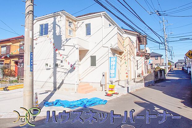 陽当りが良いと、洗濯物が乾きやすいですし、湿気やカビの心配も減るので快適です。寒い冬の日でも、日差しが届くと家の中が暖かくなりますね。