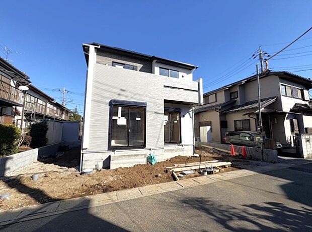 太陽に愛された邸は、陽当り・通風に優れた魅力的で快適さを追求した新築戸建でした。ここに住むからこそ意味がある。そんな特別感に浸りながら、毎日をお過ごしして欲しいです。