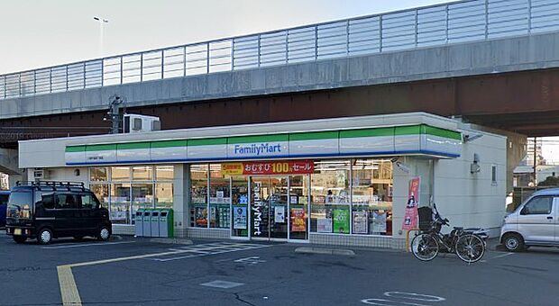 周辺環境-コンビニ(980m)ファミリーマート川越今成4丁目店