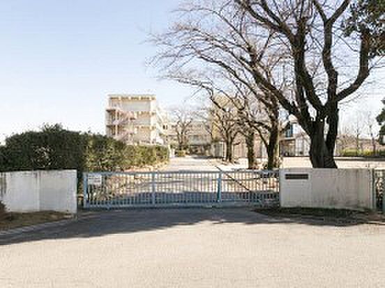 周辺環境-中学校(1330m)桶川西中学校