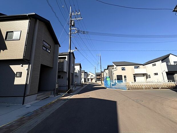 ここから始まる「日常」はご家族にとってかけがえのない時間となります。少しでも豊かに、快適に。そんな想いから本邸宅は生まれました。