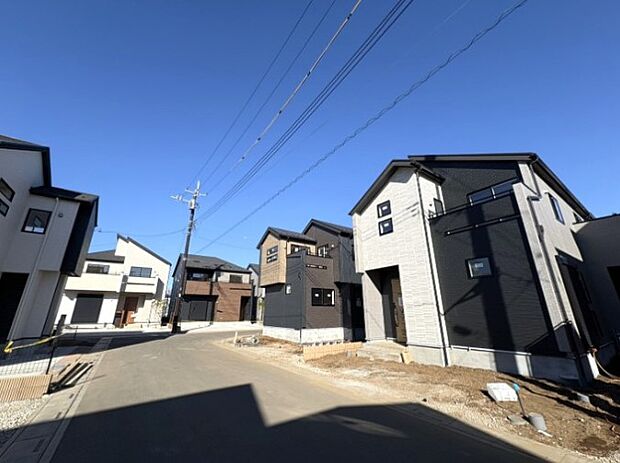 家づくりへの想いが設計に表れています。住み心地のために工夫された造り辺環境には便利な設備が点在し、毎日の暮らしを快適にしてくれる邸宅です。