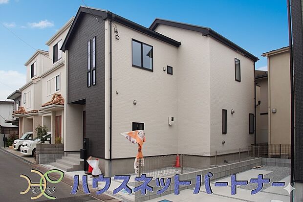 流行に左右されず、将来にわたって価値が継続する上質な佇まい。親しみやすさといった個性を演出してくれます。