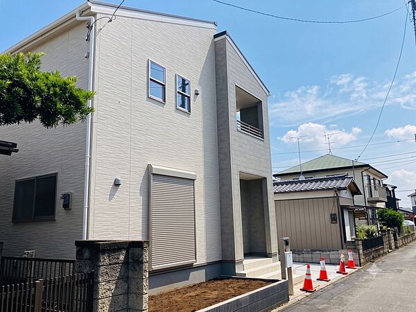 豊かで快適な暮らしを。ここから始まる「日常」はご家族にとってかけがえのない時間となります。少しでも豊かに、快適に。そんな想いから本邸宅は生まれました。