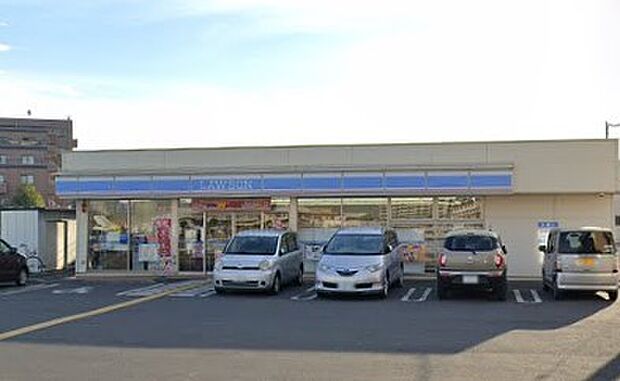 周辺環境-コンビニ(310m)ローソン川越木野目六角店