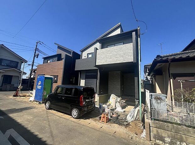 太陽に愛された邸は、陽当り・通風に優れた魅力的で快適さを追求した新築戸建でした。ここに住むからこそ意味がある。そんな特別感に浸りながら、毎日をお過ごしして欲しいです。