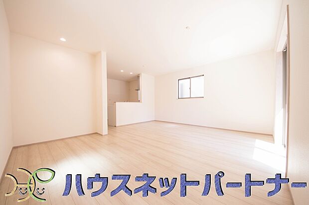 リビングダイニングに目が届くので、料理をしながら家族との会話もはずみそう。
