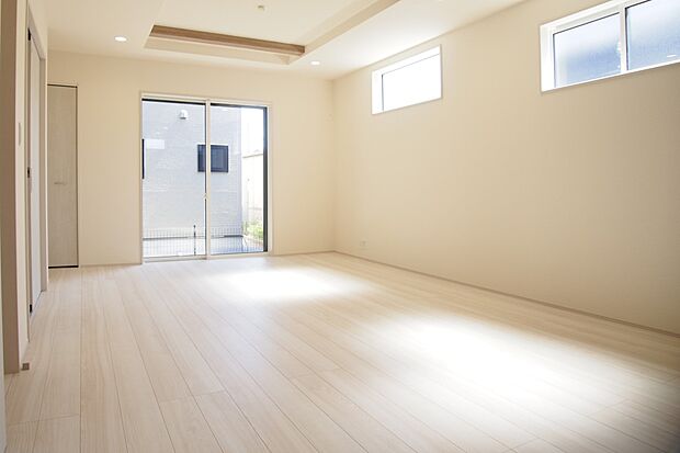 充実した生活は伸びやかな居室空間から始まります。快適に・伸びやかに。心の潤いを求める方々へ。