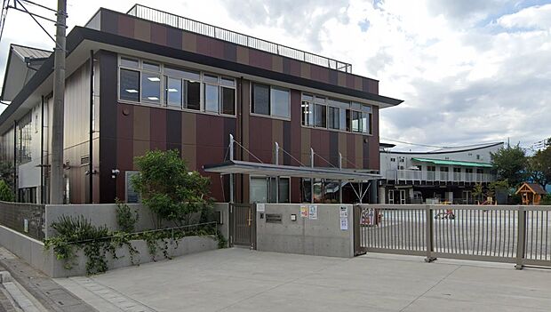 周辺環境-幼稚園・保育園(440m)足立みどり幼稚園