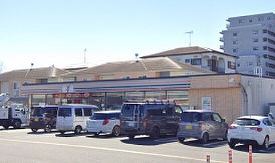 周辺環境-コンビニ(700m)セブンイレブン北本二ツ家1丁目店