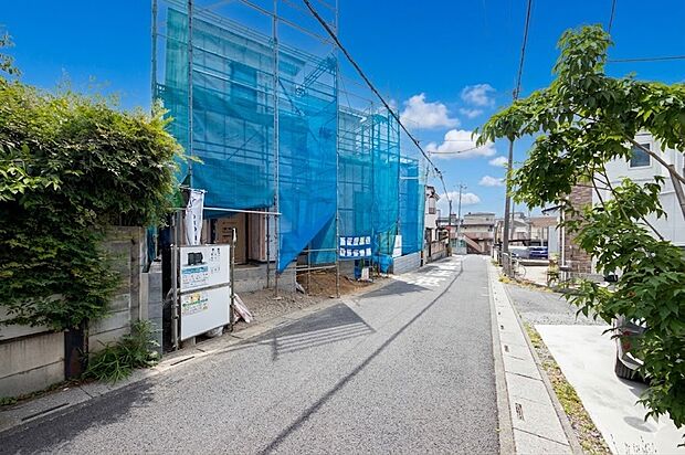 流行に左右されず、将来にわたって価値が継続する上質な佇まい。親しみやすさといった個性を演出してくれます。