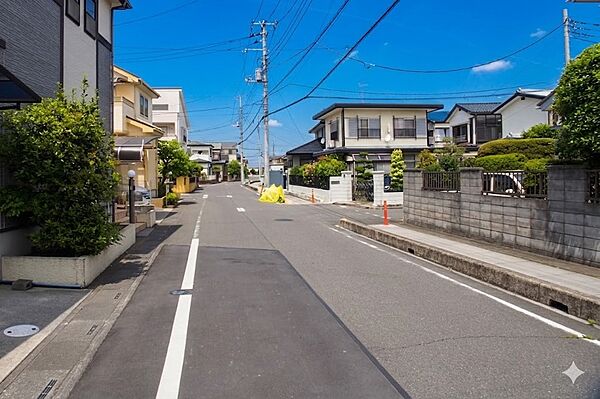 区画整理で綺麗な街並み。安全で快適な住みよい街づくりのため、道路や公園や土地を整備することにより利用価値を高めるます。