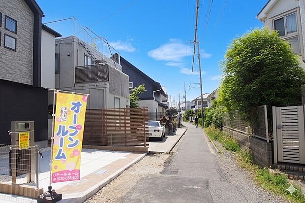 家族の温かさと陽光の暖かさ、楽しい毎日と明るい未来を予感させる「空間が織り成すひとつ先の住み心地」を演出します。