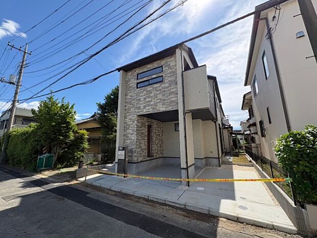 家族の温かさと陽光の暖かさ、楽しい毎日と明るい未来を予感させる「空間が織り成すひとつ先の住み心地」を演出します。