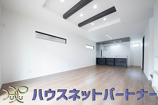 リビング/ダイニングを拡大表示
