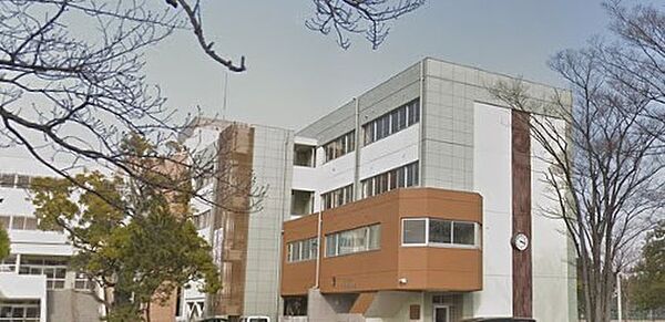 周辺環境-中学校(1470m)宮内中学校