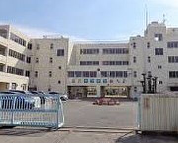 周辺環境-小学校(750m)南小学校