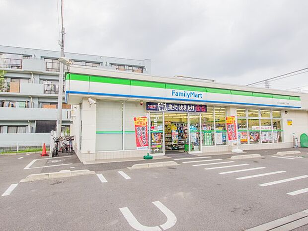 周辺環境-コンビニ(180m)ファミリーマートさいたま日進町2丁目店