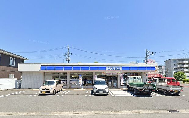 周辺環境-コンビニ(590m)ローソン上尾瓦葺店