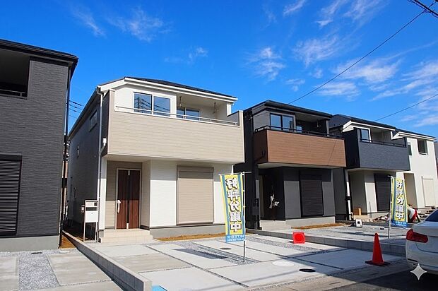 陽当りや通風性など各所に施された工夫で住みやすさを実現。部屋の大きさや周辺環境・街並など、資料には掲載していない情報が現地にはたくさんございます。是非ご確認下さい。