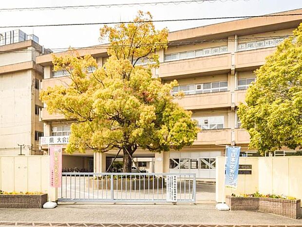 周辺環境-中学校(1000m)東中学校