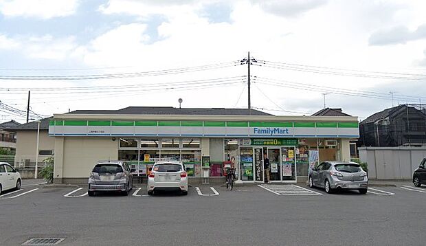周辺環境-コンビニ(300m)ファミリーマート上尾中妻5丁目店