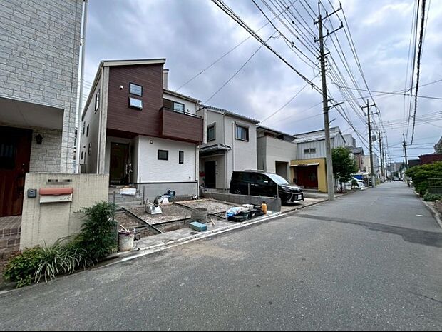 家づくりへの想いが設計に表れています。住み心地のために工夫された造り辺環境には便利な設備が点在し、毎日の暮らしを快適にしてくれる邸宅です。