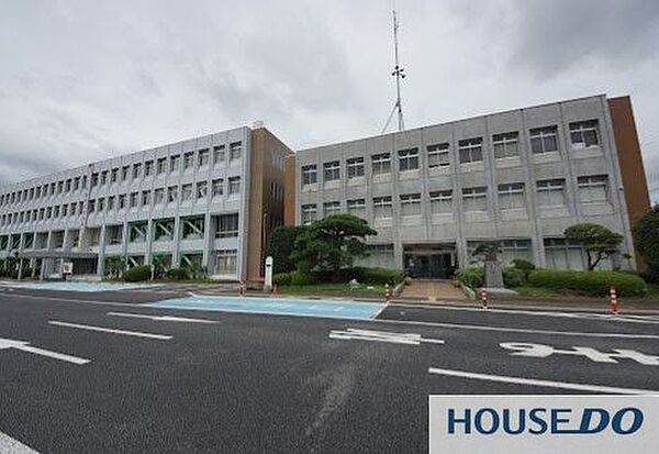 取手市役所 徒歩17分。 1330m